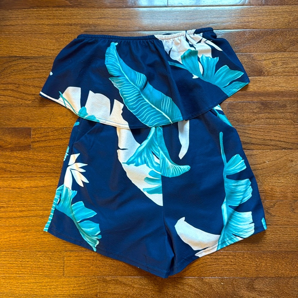 Tropical shorts romper **WITH POCKETS!!!!**